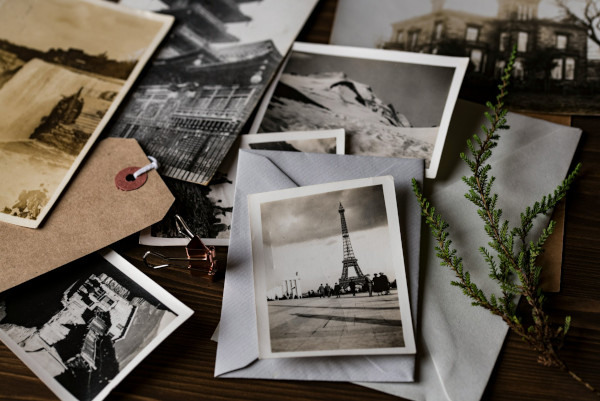 Come restaurare le vecchie foto con l'AI generativa