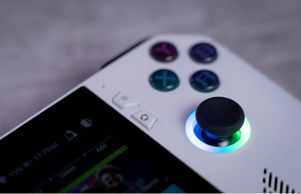 Giocare in fibra: Asus Rog Ally e la nuova era del gaming/