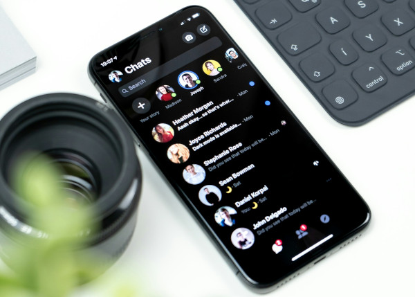 WhatsApp come Telegram: arrivano username e pin